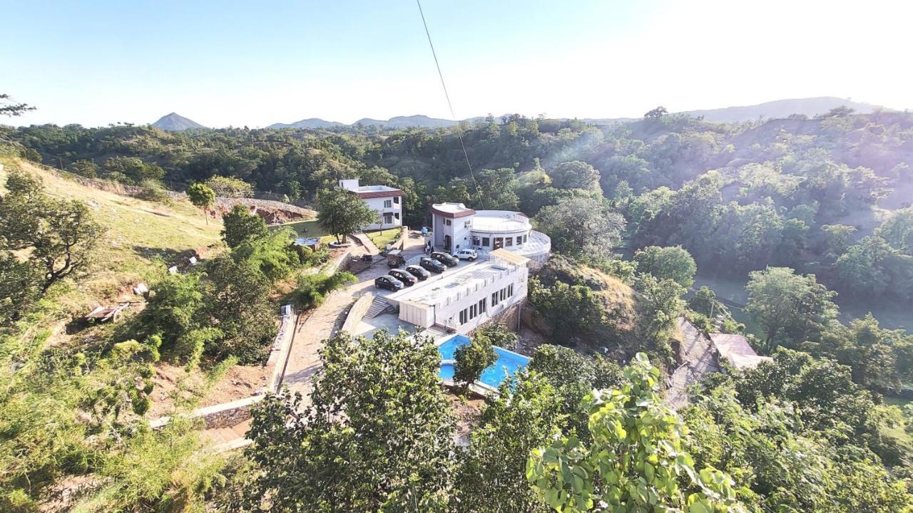The Sky Imperial Pavoreal Jungle Resort Kumbhalgarh Exterior photo