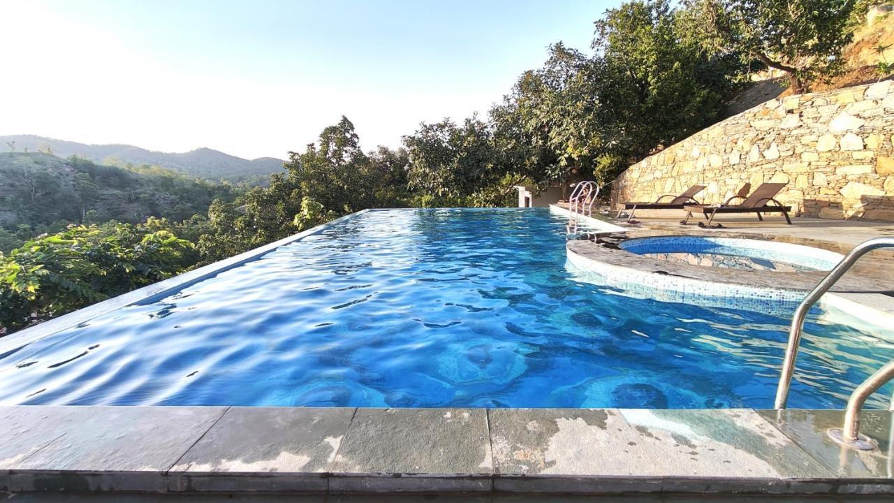 The Sky Imperial Pavoreal Jungle Resort Kumbhalgarh Exterior photo
