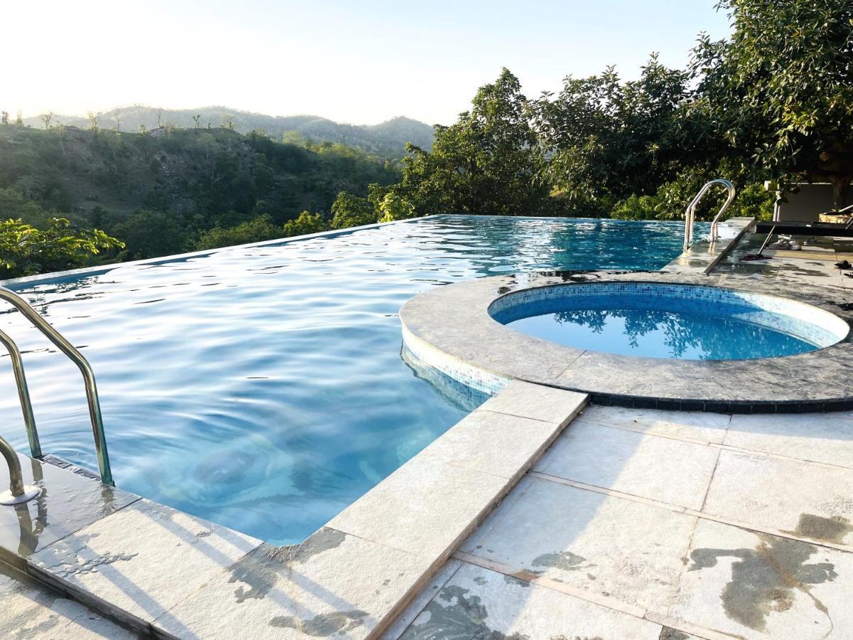 The Sky Imperial Pavoreal Jungle Resort Kumbhalgarh Exterior photo