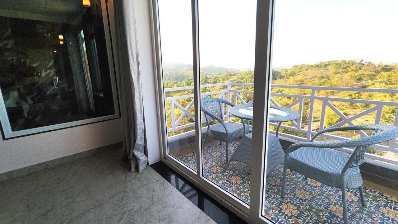 The Sky Imperial Pavoreal Jungle Resort Kumbhalgarh Exterior photo